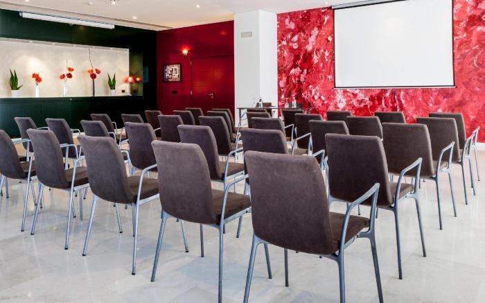 AB Rivas, Ascend Hotel Collection