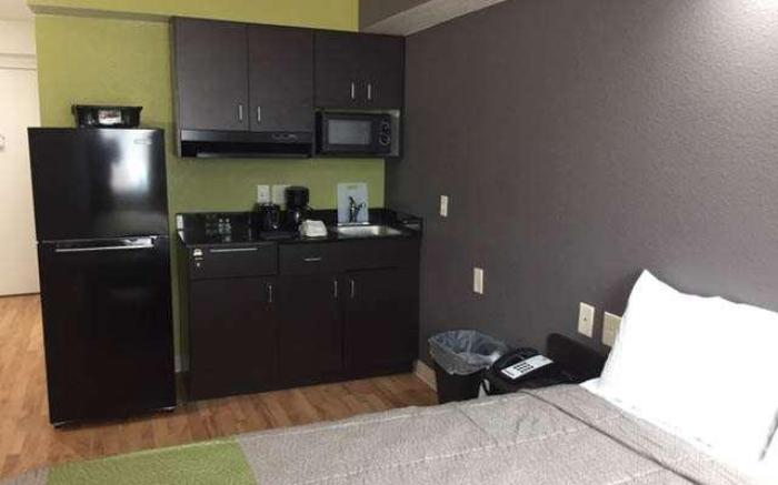 Studio 6  Burleson, TX