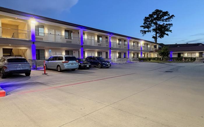 Americas Best Value Inn & Suites Houston Veterans Memorial