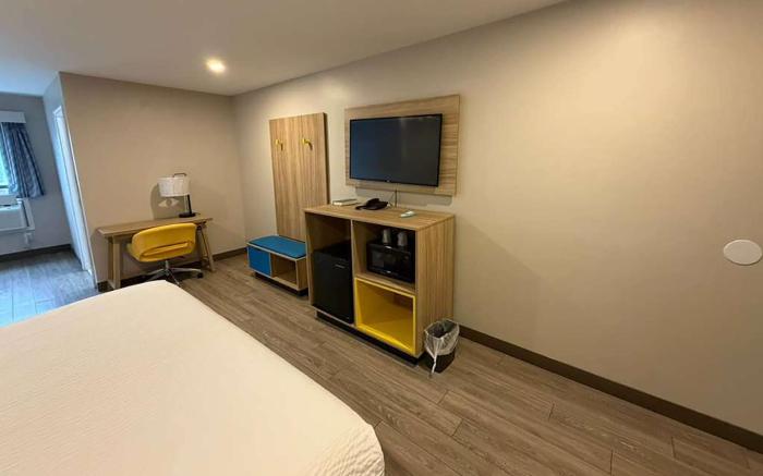 Days Inn by Wyndham Moosic