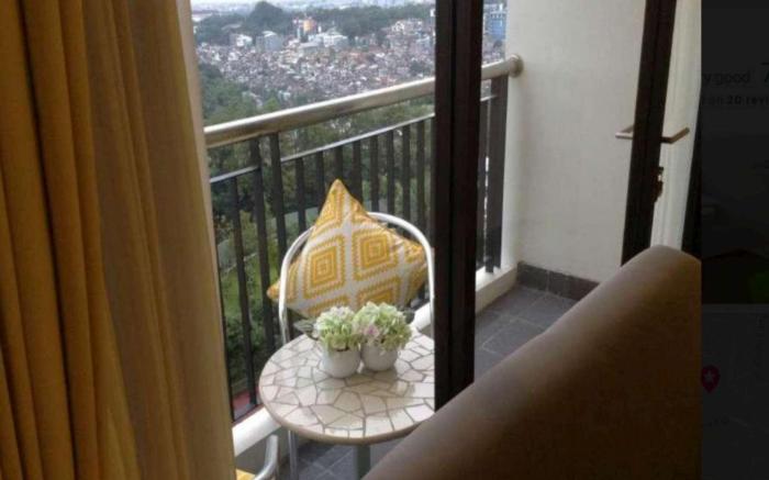 Beverly Dago Apartment