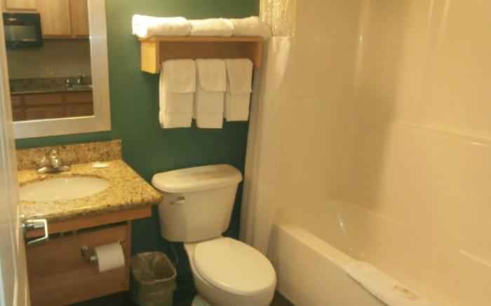 Studio 6  Lenexa, KS - Overland Park