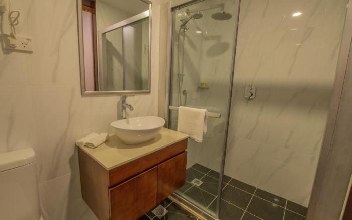 Megaboom City Hotel