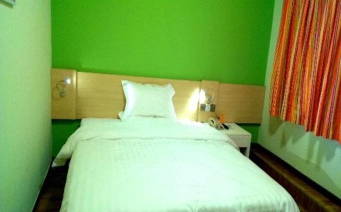 7 Days Inn Emei Mountain Haochi Street