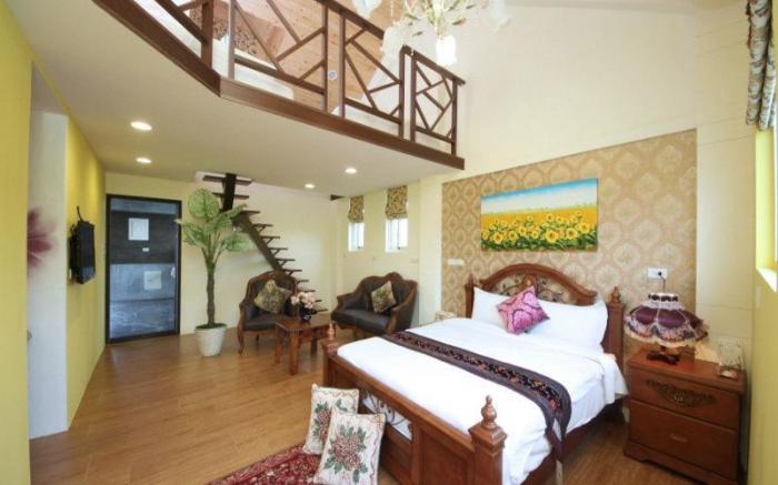 328 B&B – Private Cottage