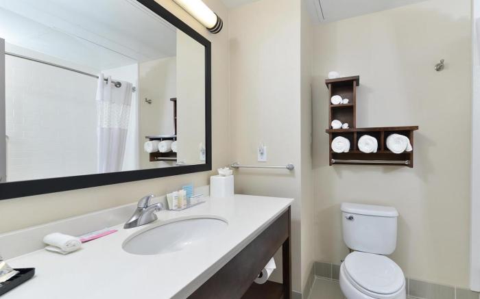 Hampton Inn & Suites Des Moines Downtown