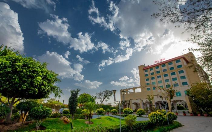 Ramada by Wyndham Jaipur Jaisinghpura