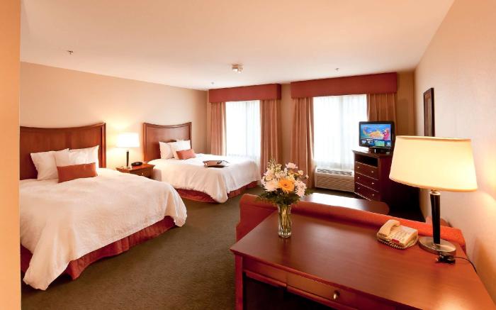 Hampton Inn and Suites Fresno