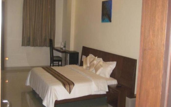 Compact Maple Leaf Electronic City Aparthotel