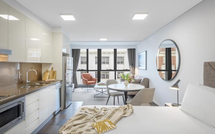 Meriton Suites Adelaide Street