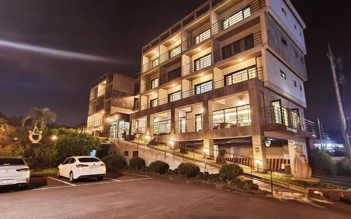 Dombe Resort