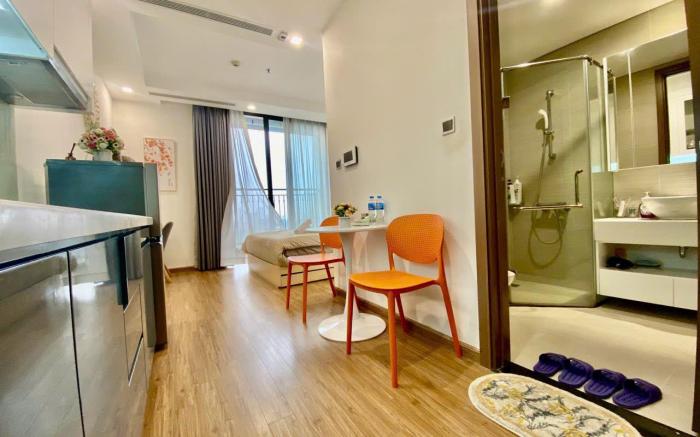 A-Homes Green Bay Luxury Apartment 1.6