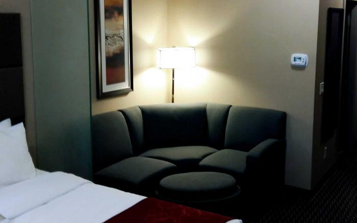 Comfort Suites