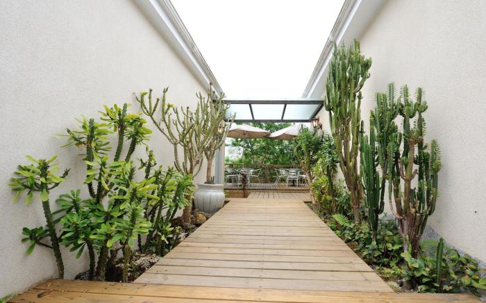 T. F. G Homestay