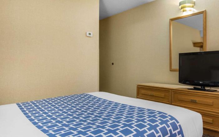 Econo Lodge Airport