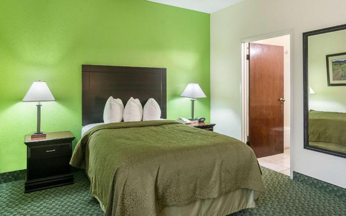 Quality Inn & Suites Harvey - Chicago Southland