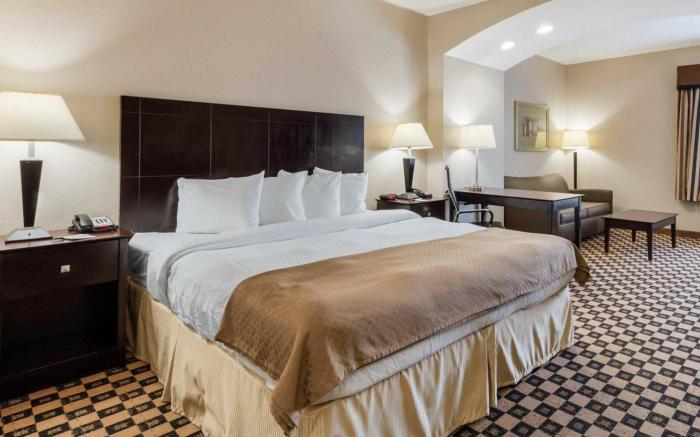 Quality Inn & Suites