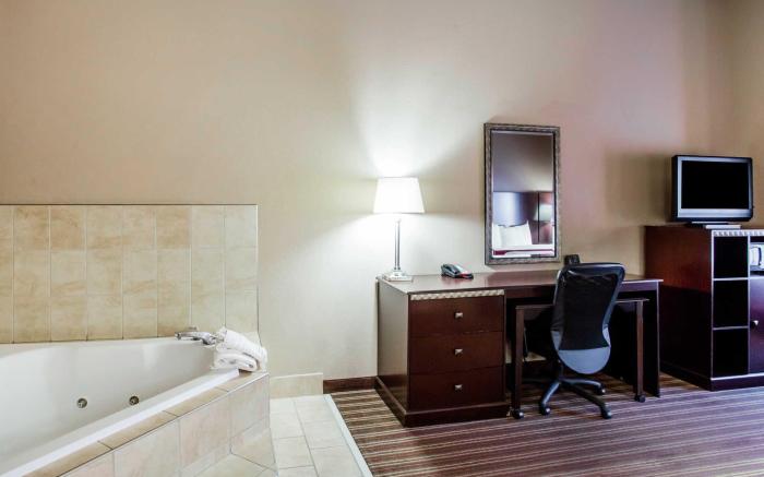SureStay Plus by Best Western Portland Route 52 West