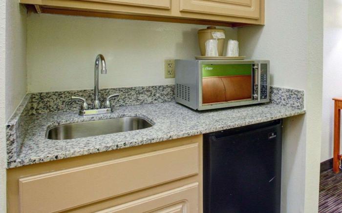 Quality Inn & Suites Airport