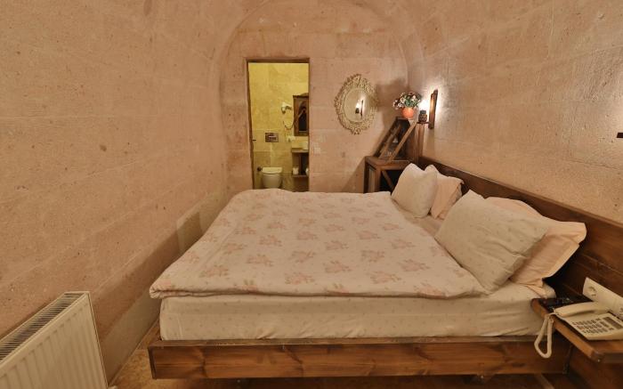 Demisos Caves Hotel