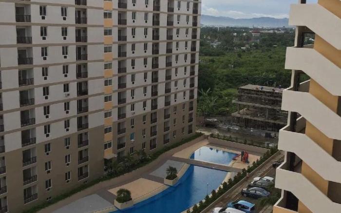 Studio Condo with Pool View