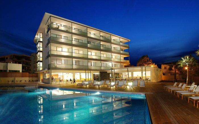 Hotel Aimia