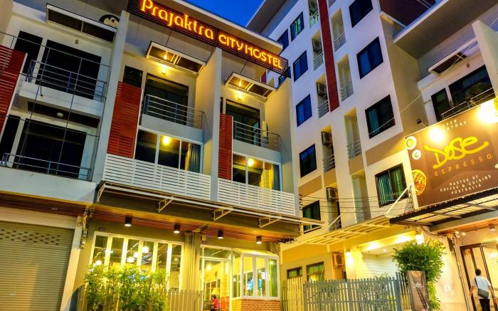 Prajaktra City Hostel 
