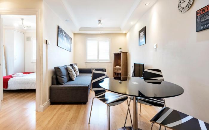 Kings Cross Apartment