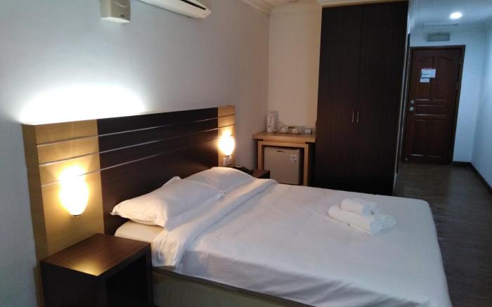 SARA HOTEL