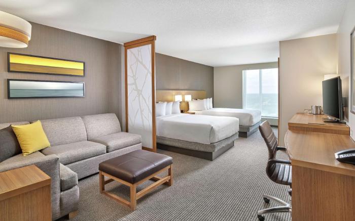 DoubleTree by Hilton Edmonton Downtown