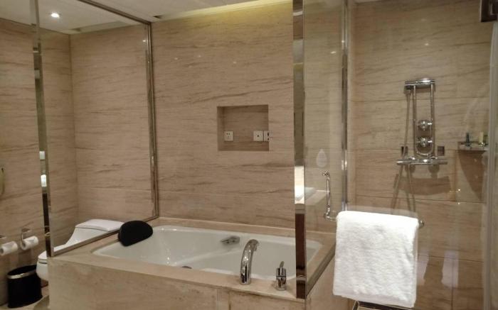 Marco Polo Parkside Hotel