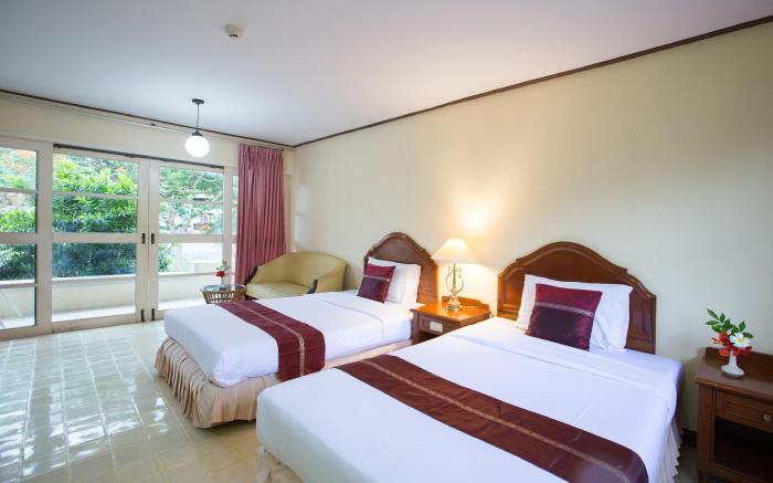 Eurasia Chaam Lagoon Hotel