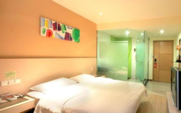 GreenTree Inn Anhui Anqing Taihu East Renmin Road Cultural Expo Park Express Hotel