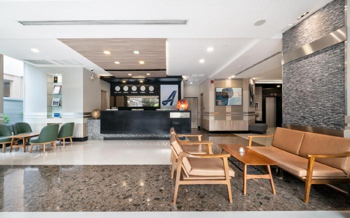 Adelphi Suites Bangkok