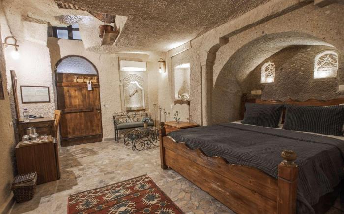 Maccan Cave Hotel