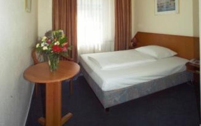 Hotel Lumen am Hauptbahnhof