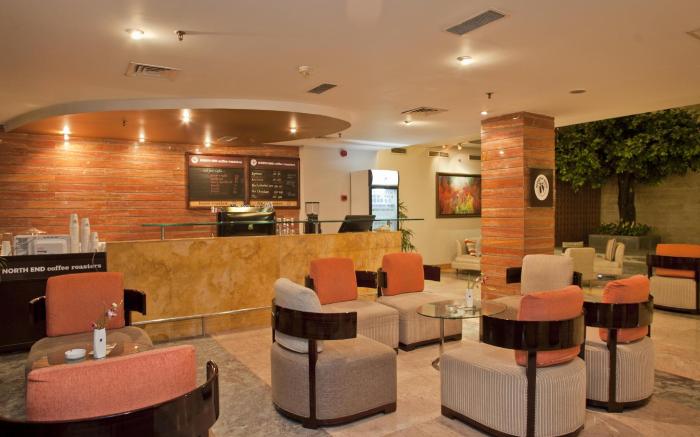 Lakeshore Hotel and Apartments