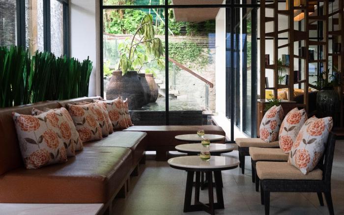 Peach Blossom Resort and Pool Villa