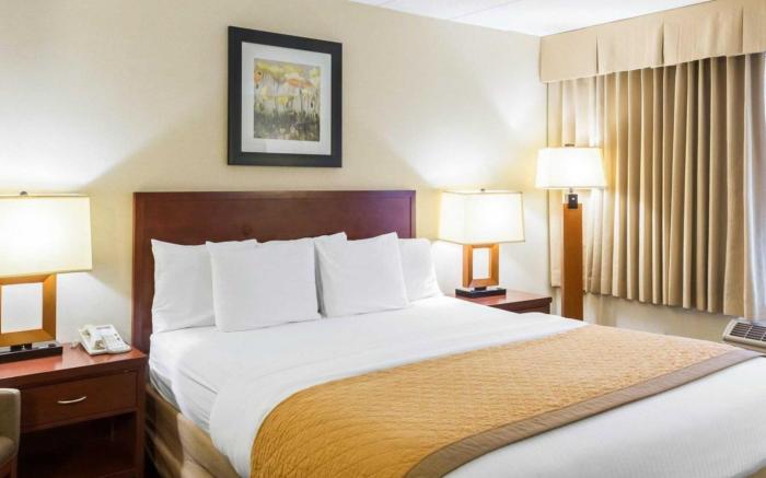 Clarion Hotel Somerset - New Brunswick