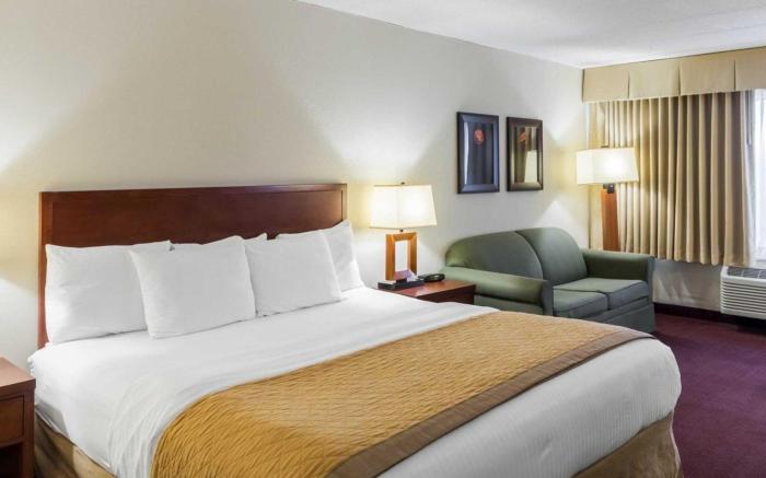 Clarion Hotel Somerset - New Brunswick