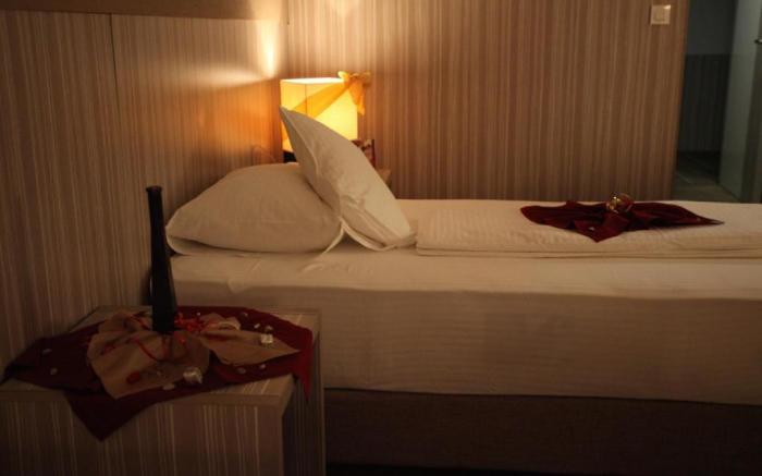 Hollywood Hotel