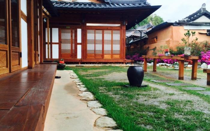 Seoro Hanok Guesthouse
