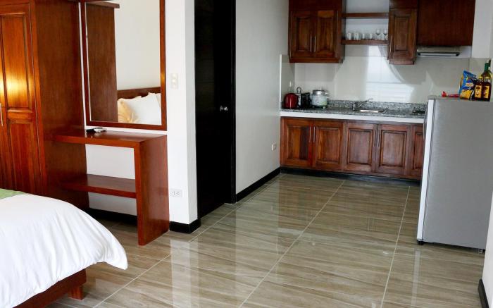 Manarra Sea View Resort