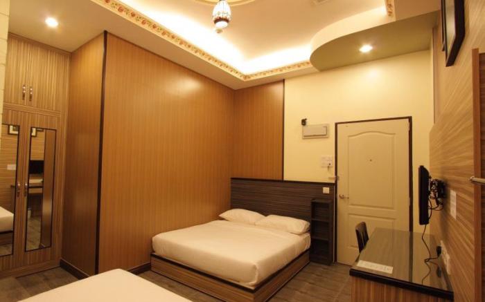Shamrock Guest House ll