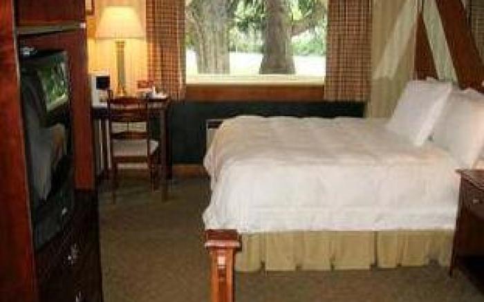 Shawnee Inn and Golf Resort