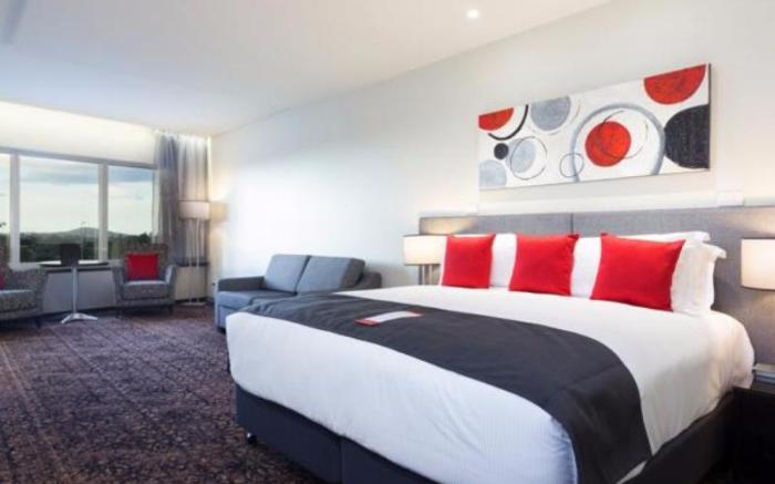 Calamvale Hotel Suites and Conference Centre