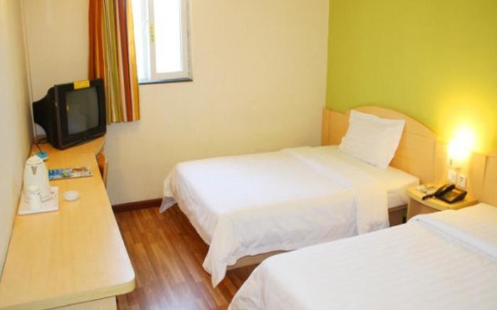 7 Days Inn Zhumadian Railway Station