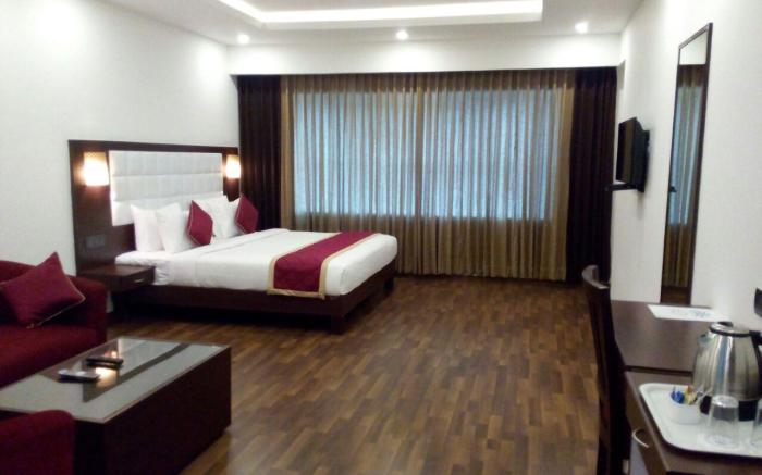 Akshaya Aura Hotel