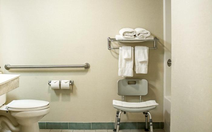 Comfort Inn & Suites Wilkes Barre - Arena