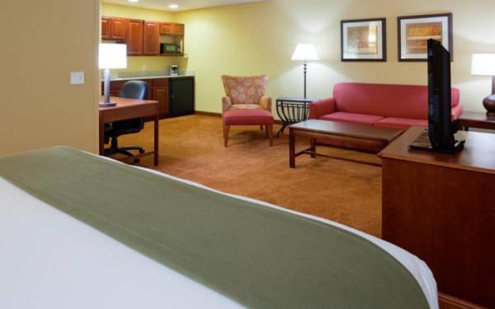 Holiday Inn Express Hotel and Suites Stevens Point By IHG